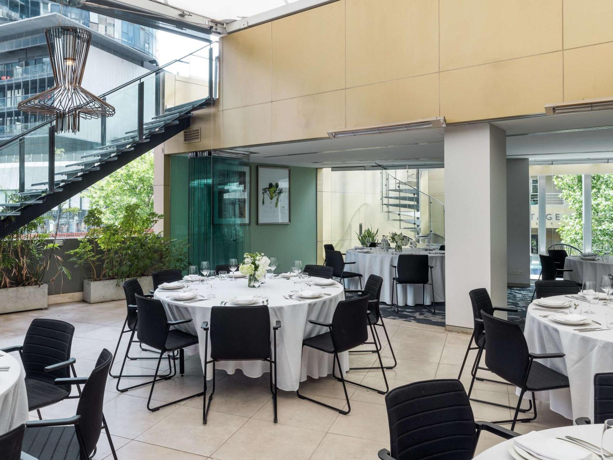 فندق آرت سيريز - ذا أولسن ملبورن المظهر الخارجي الصورة The interior of the restaurant